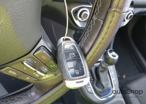 2018 Hyundai Elantra Gt из США, поврежденный, VIN KMHH35LE2JU024806